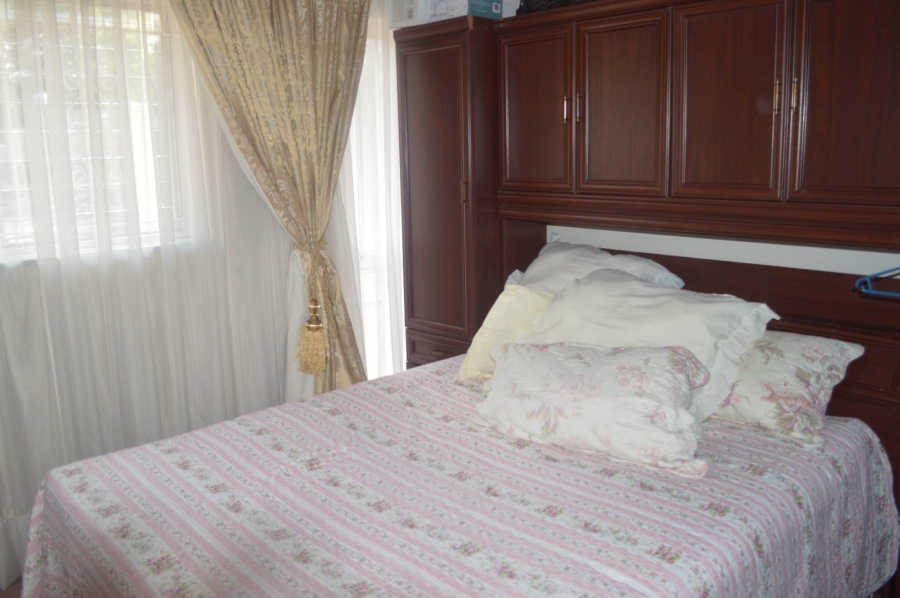 5 Bedroom Property for Sale in Wilkoppies North West